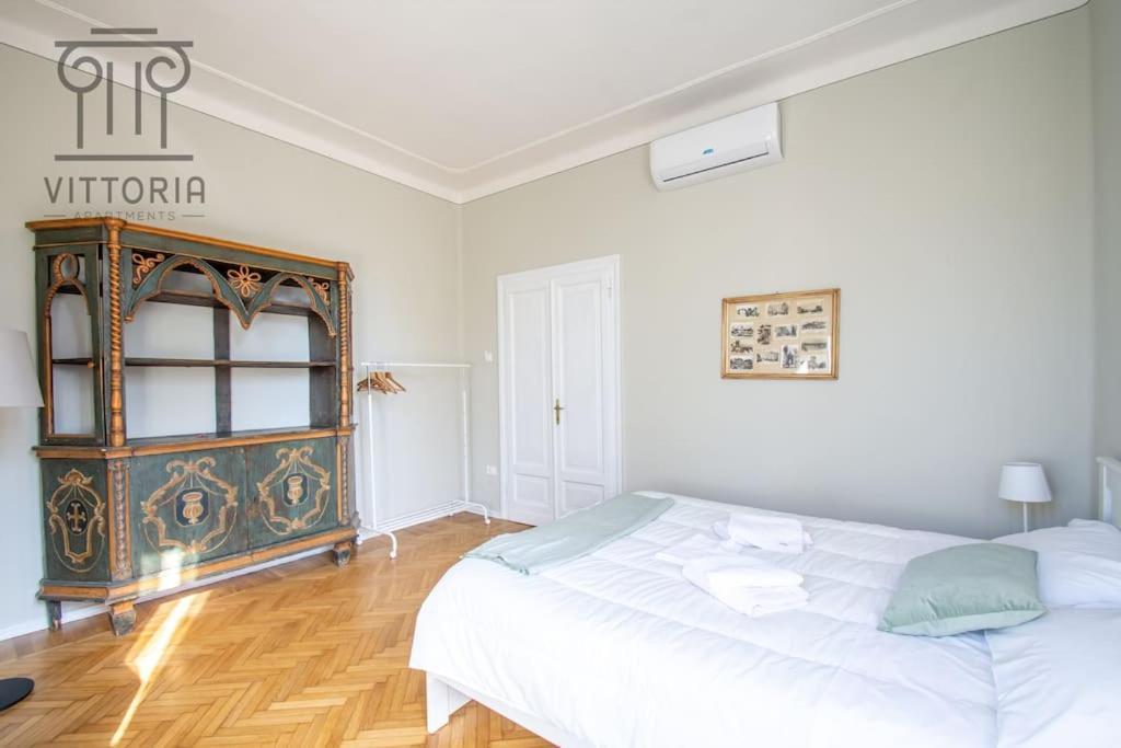 Vittoria Apartments: Viale Dante Віченца Екстер'єр фото