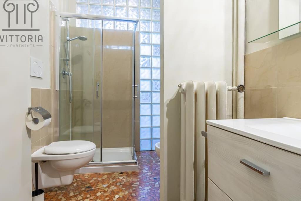 Vittoria Apartments: Viale Dante Віченца Екстер'єр фото